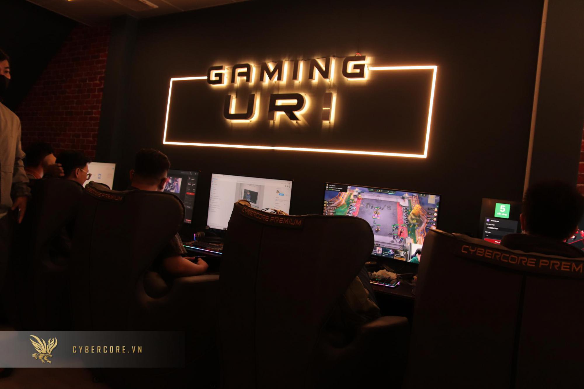 banner cybercore gaming uri