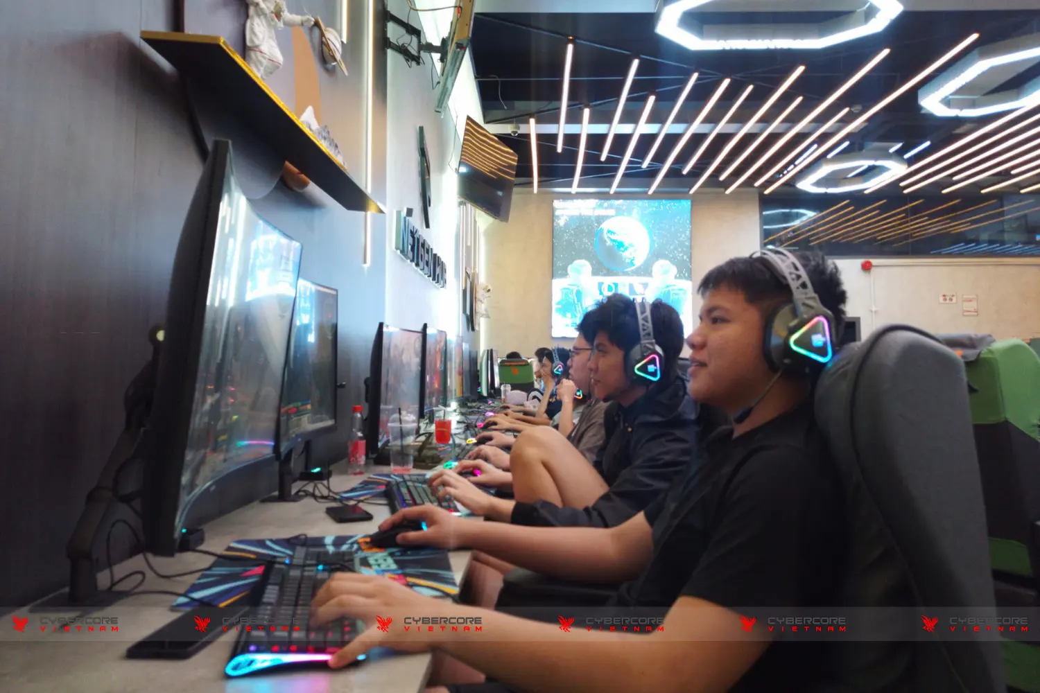 netgenhub-bien-hoa (14)